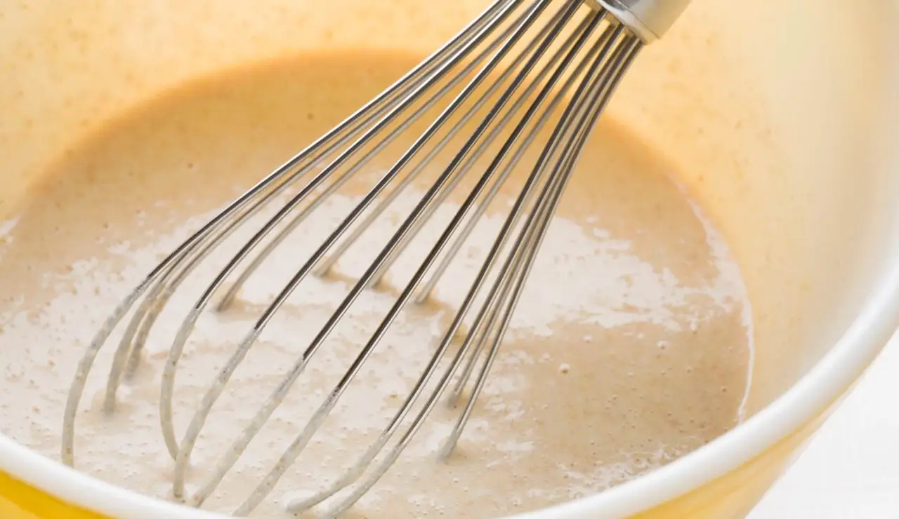 Usi la frusta da cucina solo per dolci? Ecco perché stai sbagliando tutto