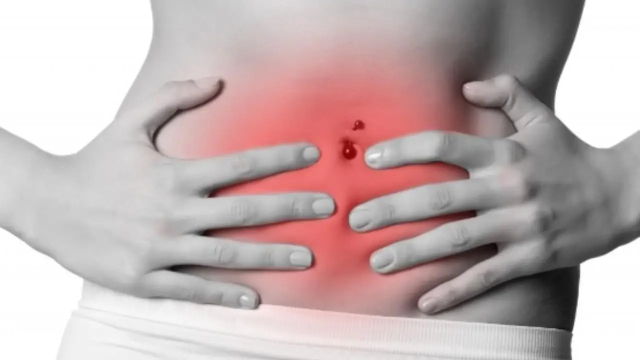 Pancia gonfia e dolore addominale? Ecco dove si trova esattamente l’intestino e cosa succede